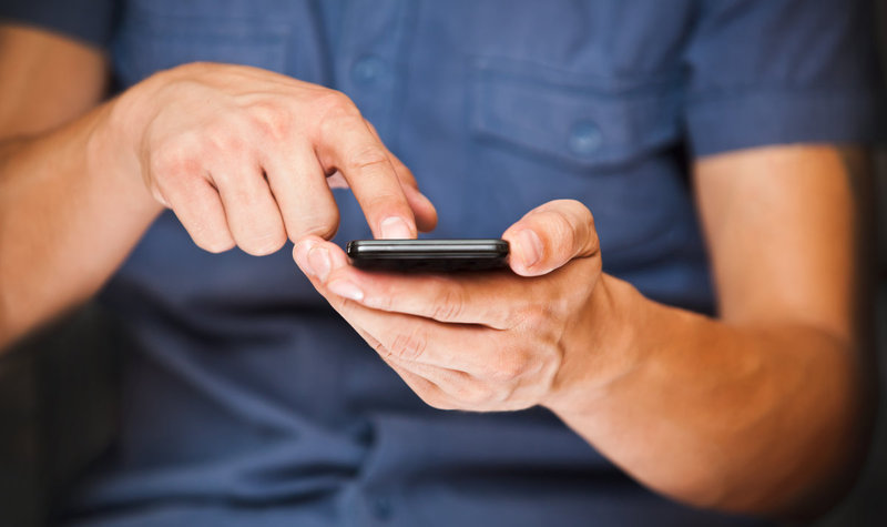 Sem autorização judicial, policial não pode consultar celular de suspeito.